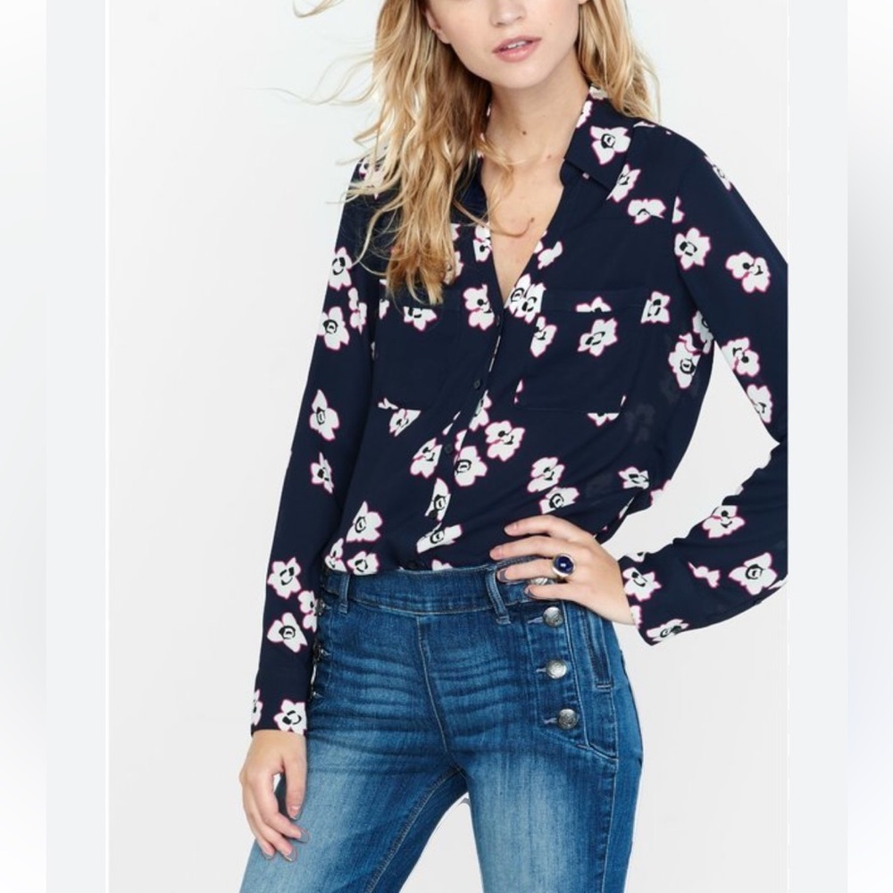 Express Portafino Shirt Women’s Small Flowers Print Roll Tab Sleeve Slim Fit